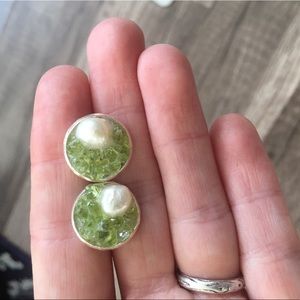 Genuine Pearl and Peridot Earrings! 💚💚